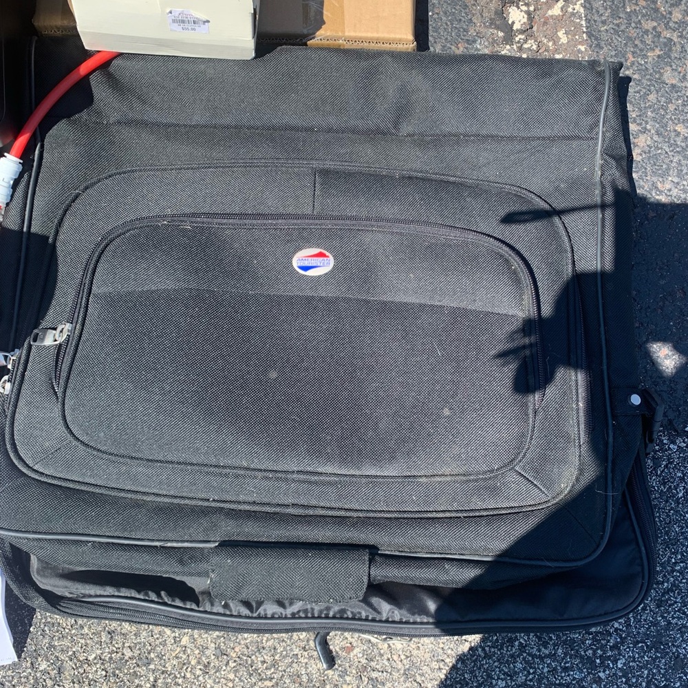 American Tourister Garment Bag